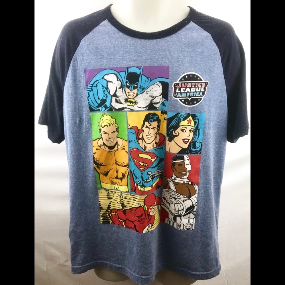DC Comics originals men’s Lg (42-44) graphic shirt